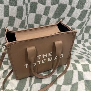 Marc Jacobs "The Tote Bag"